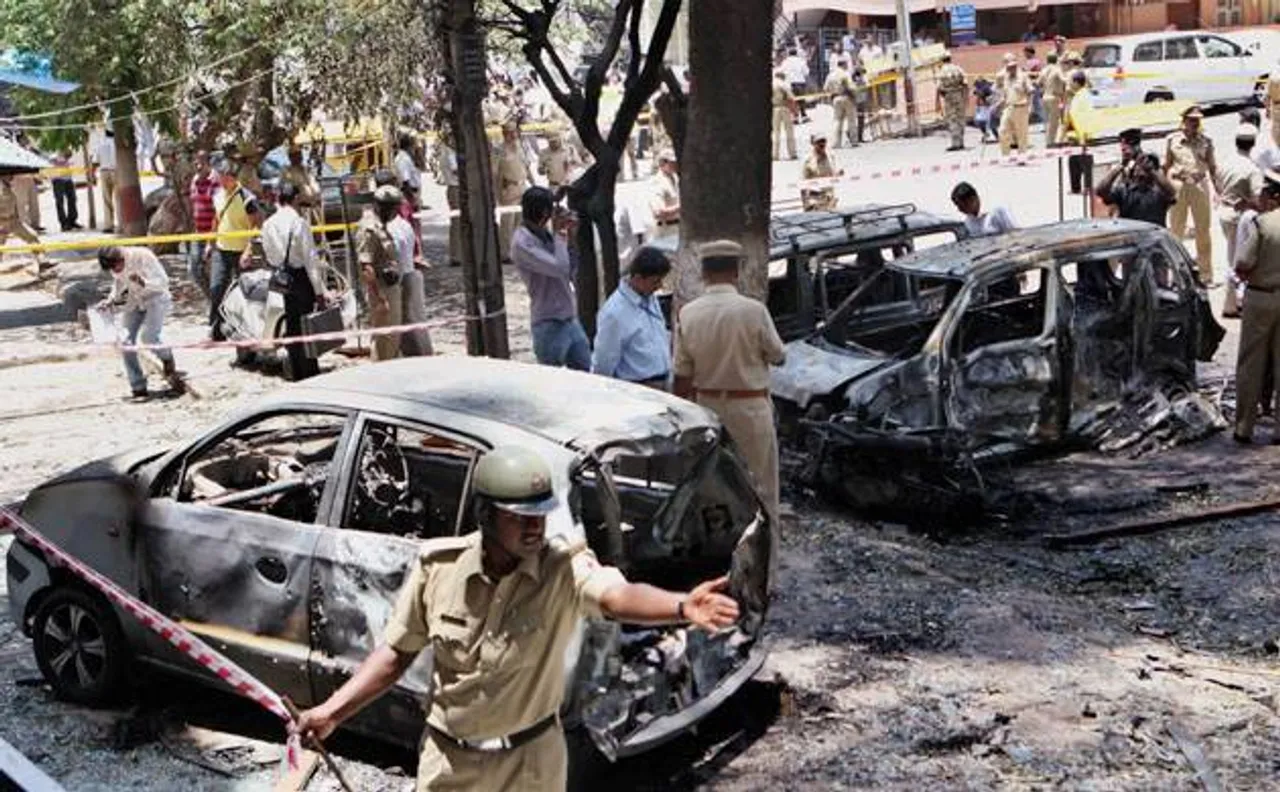 Special NIA court allows Malegaon blast accused to file nomination papers for UP polls