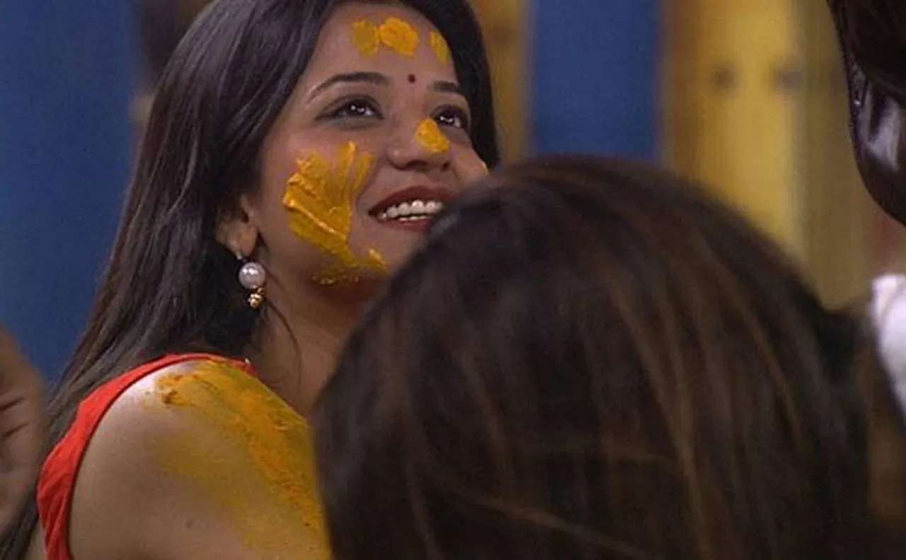  Bigg Boss 10 | Monalisa thanks 'Bigg Boss for making her marriage special