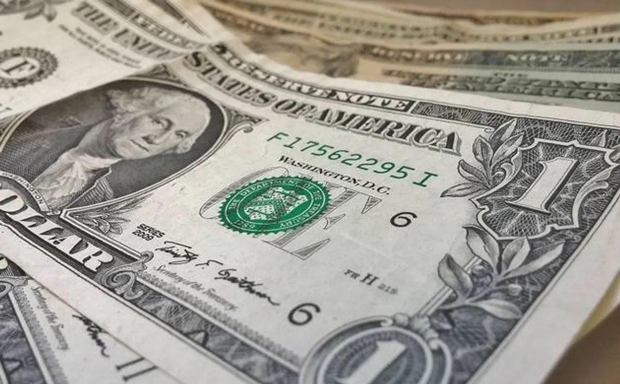 Bangladeshi passenger held with various currency denominations worth million dollars at Kolkata airport