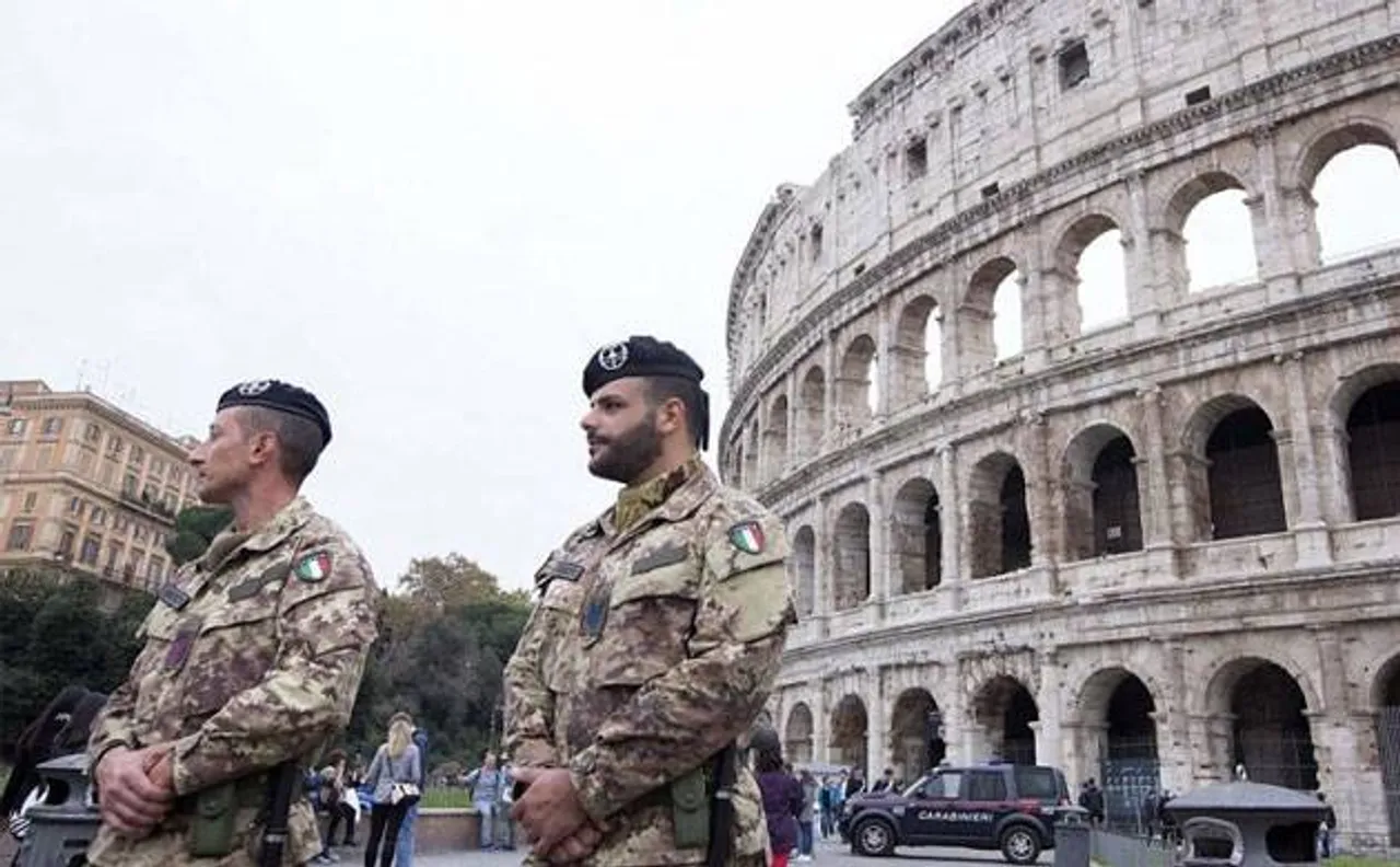 Italian government welcomes 41 Syrian refugees at Romeâ€™s airport