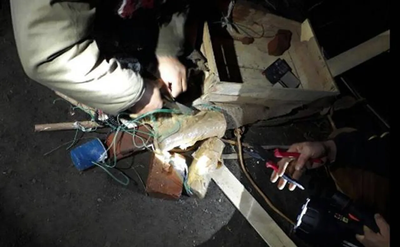 J&K: Militants plant IED on National Highway in Pampore, major tragedy averted