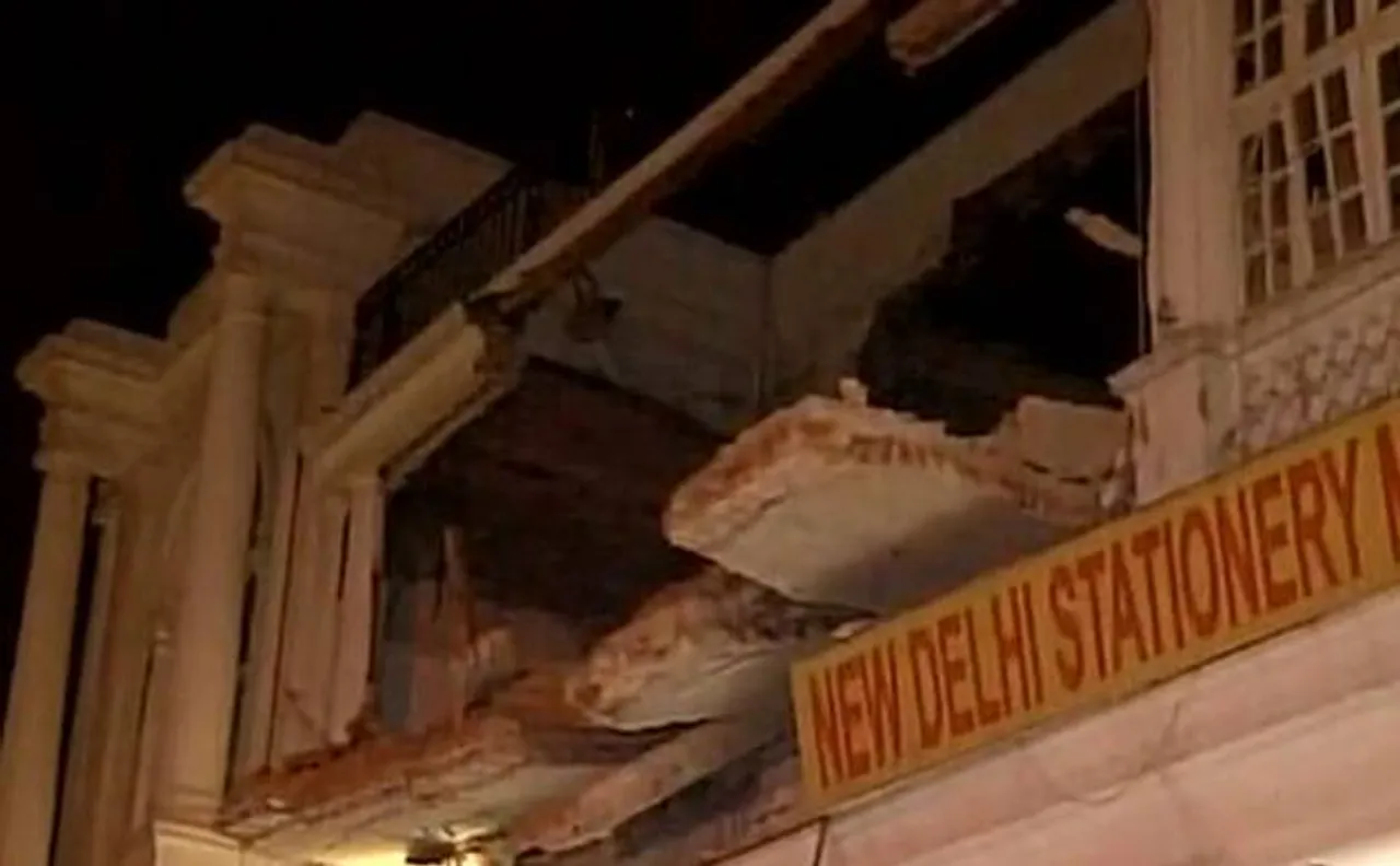 Video | Section of a building collapses in Delhi's Connaught Place