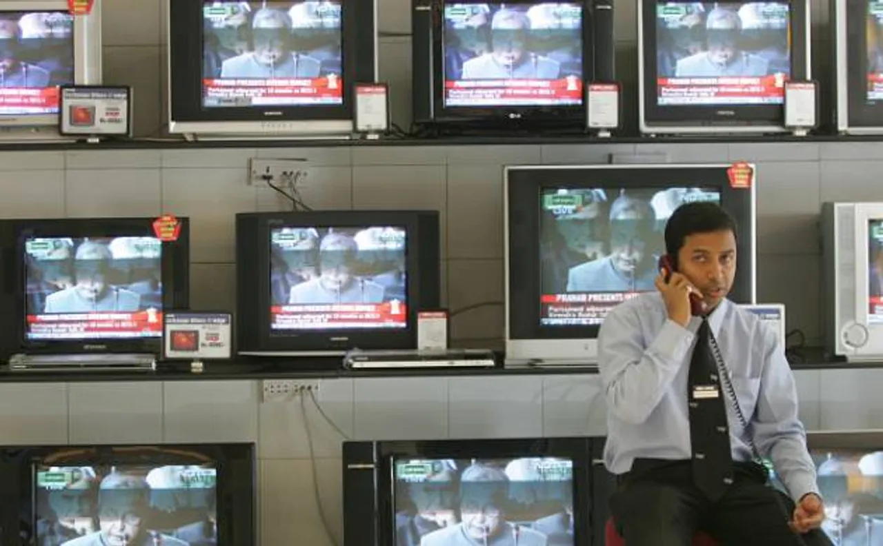 Pak court serves notices to federal govt and electronic media regulator for banning Indian content on TV