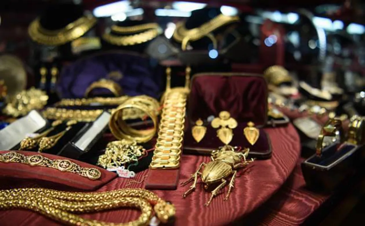 Delhi Police constable rewarded for returning jewellery worth Rs 40 lakh stolen in Karnal