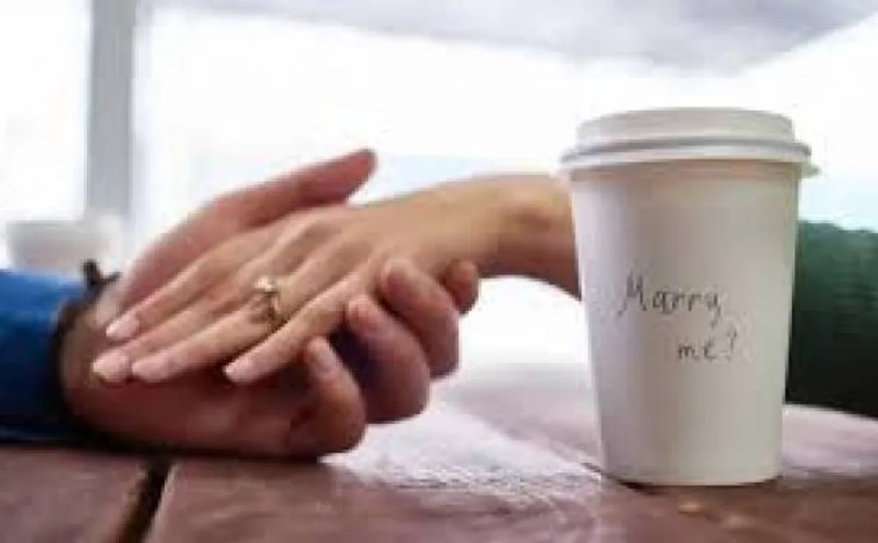 Propose day say 'I love you' with Bollywood's Romantic songs