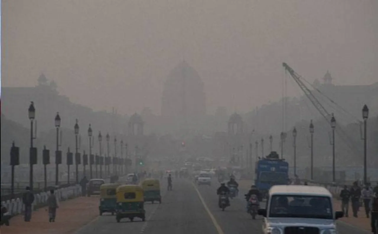 National capital Delhi's air quality plunged sharply in 2016: Pollution report 