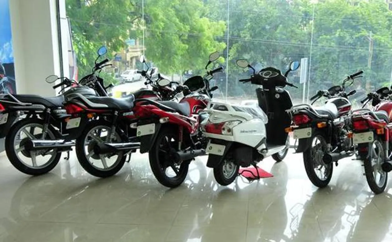 Passenger Vehicle sales surge in India as demonetisation impact diminishes