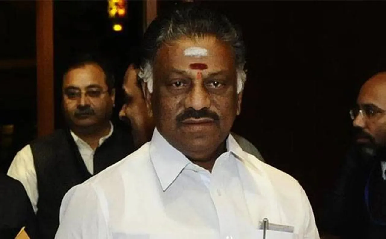 TN Governor Vidyasagar Rao meets Panneerselvam 