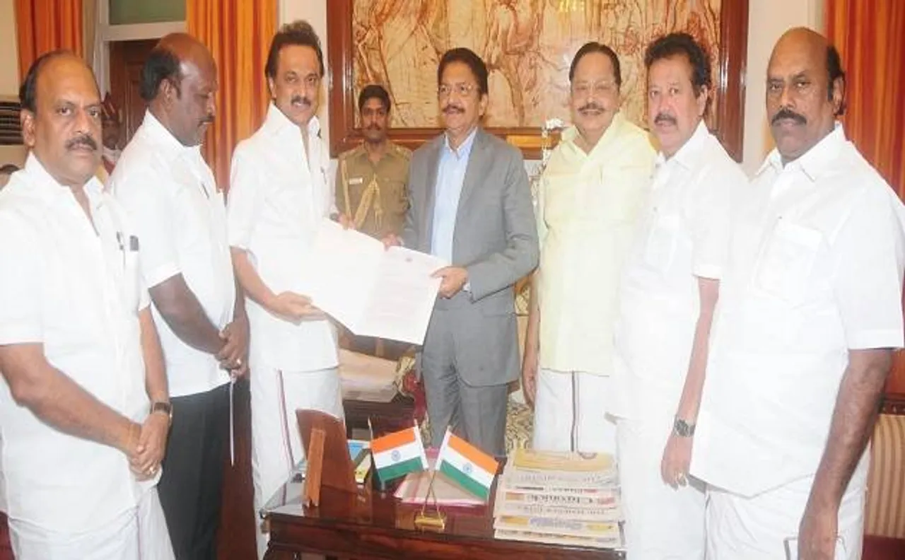 MK Stalin meets Tamil Nadu Guv Vidyasagar Rao; DMK pitches for 'valid' govt through free and fair floor test 
