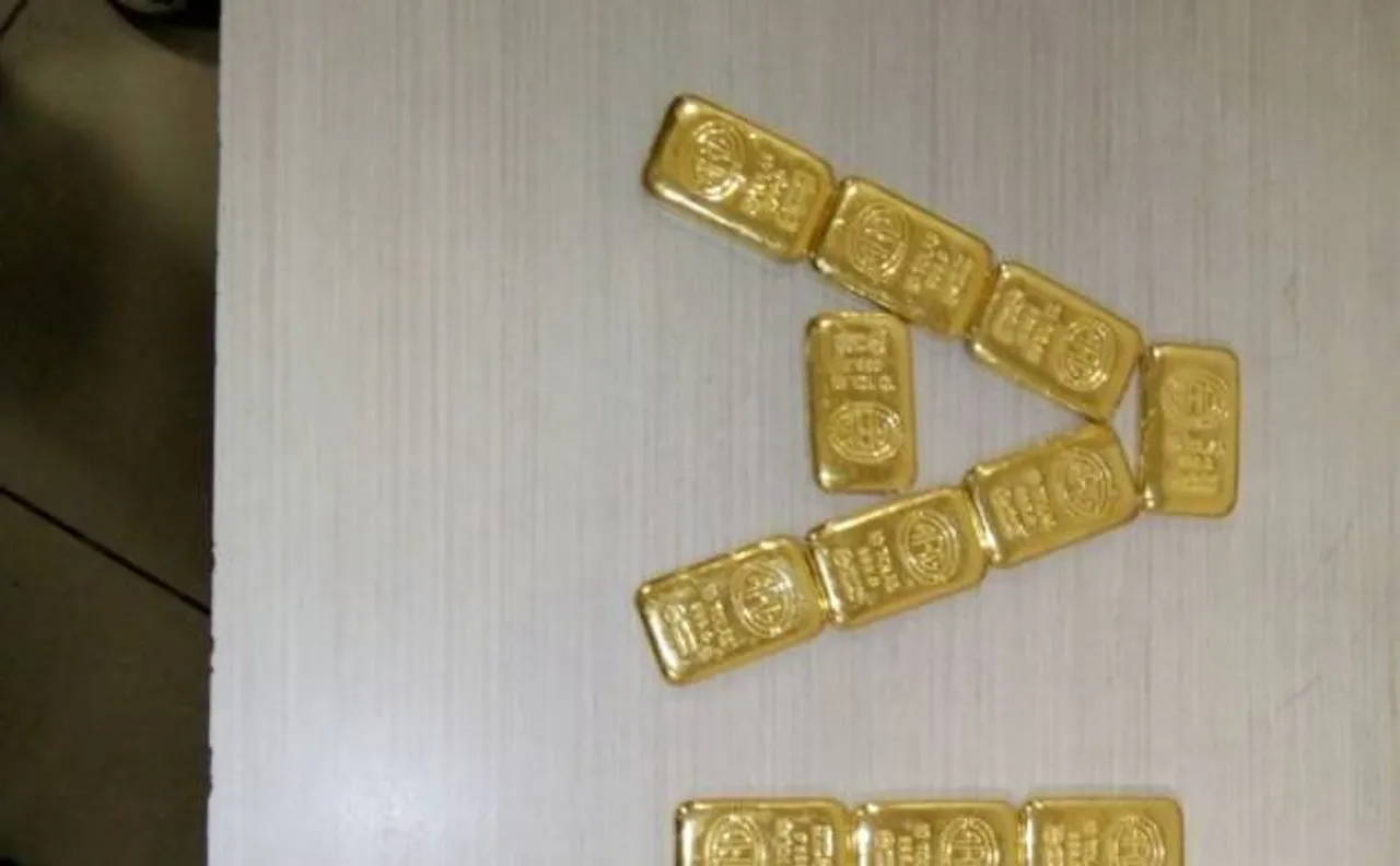 2 Kg gold seized at Mumbai Airport, AIU intercepts 1 person