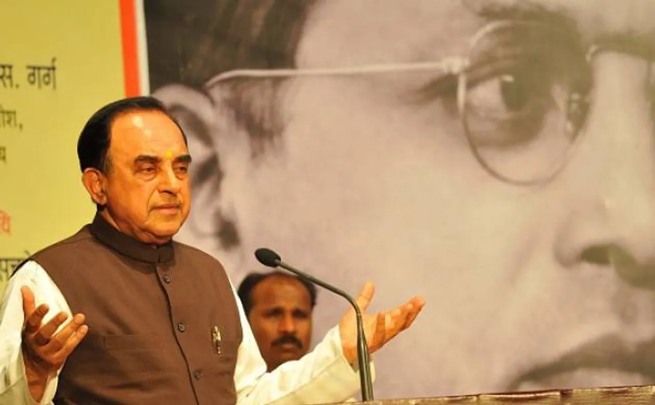 Governor Vidyasagar Rao has to decide Tamil Nadu CM issue by Monday, else writ can be filed: Subramanian Swamy 