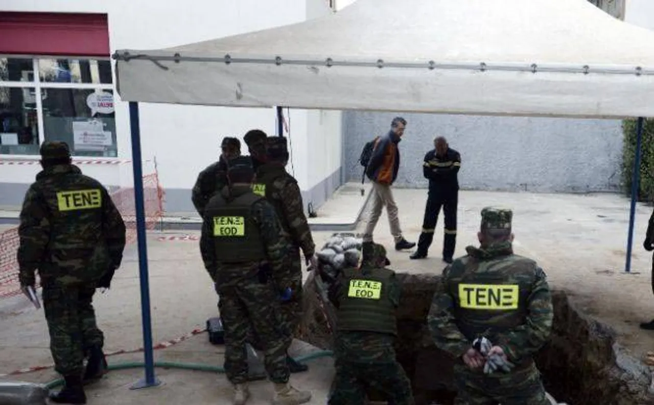 Greece begins evacuation of 75,000 people after discovery of WWII bomb