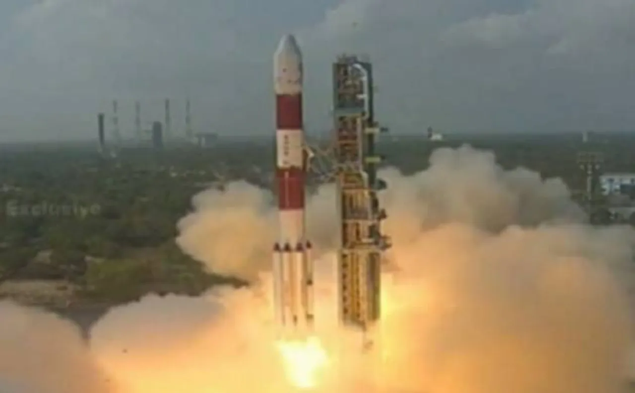 ISRO creates history by launching more than 100 satellites at once; PM Modi says 'proud moment' | Top Highlights