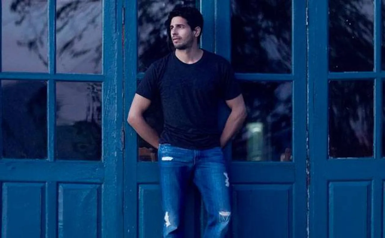 Sidharth Malhotra admits to be 'in love' with THIS person