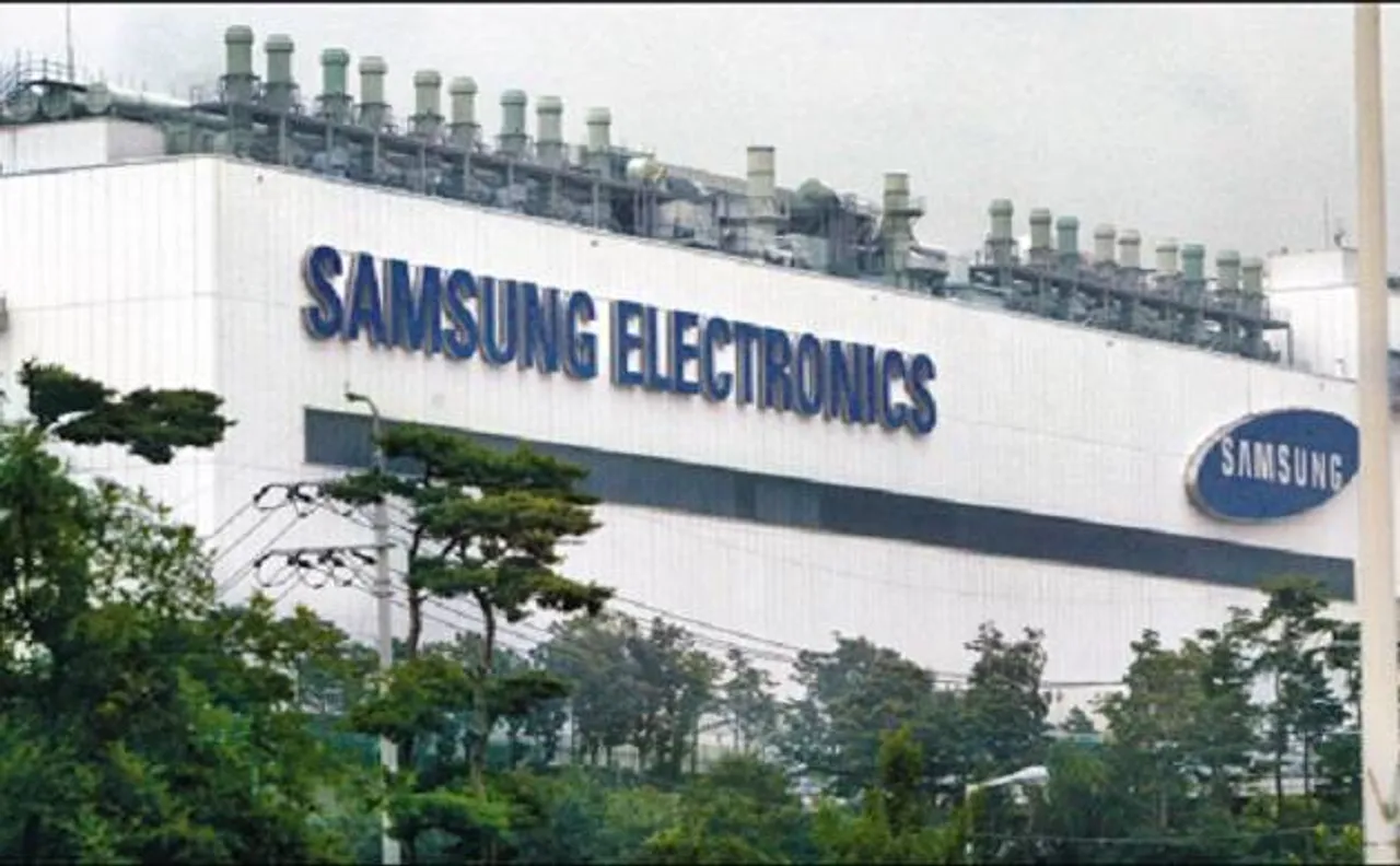 Samsung heir Lee Jae-Yong arrested on bribery charges in corruption probe