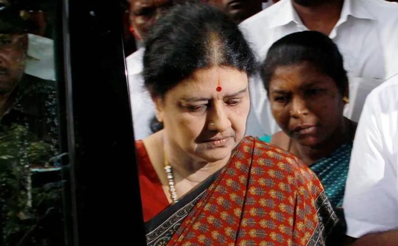 EC issues notice to Sasikala over petition against her appointment as AIADMK Gen Secy