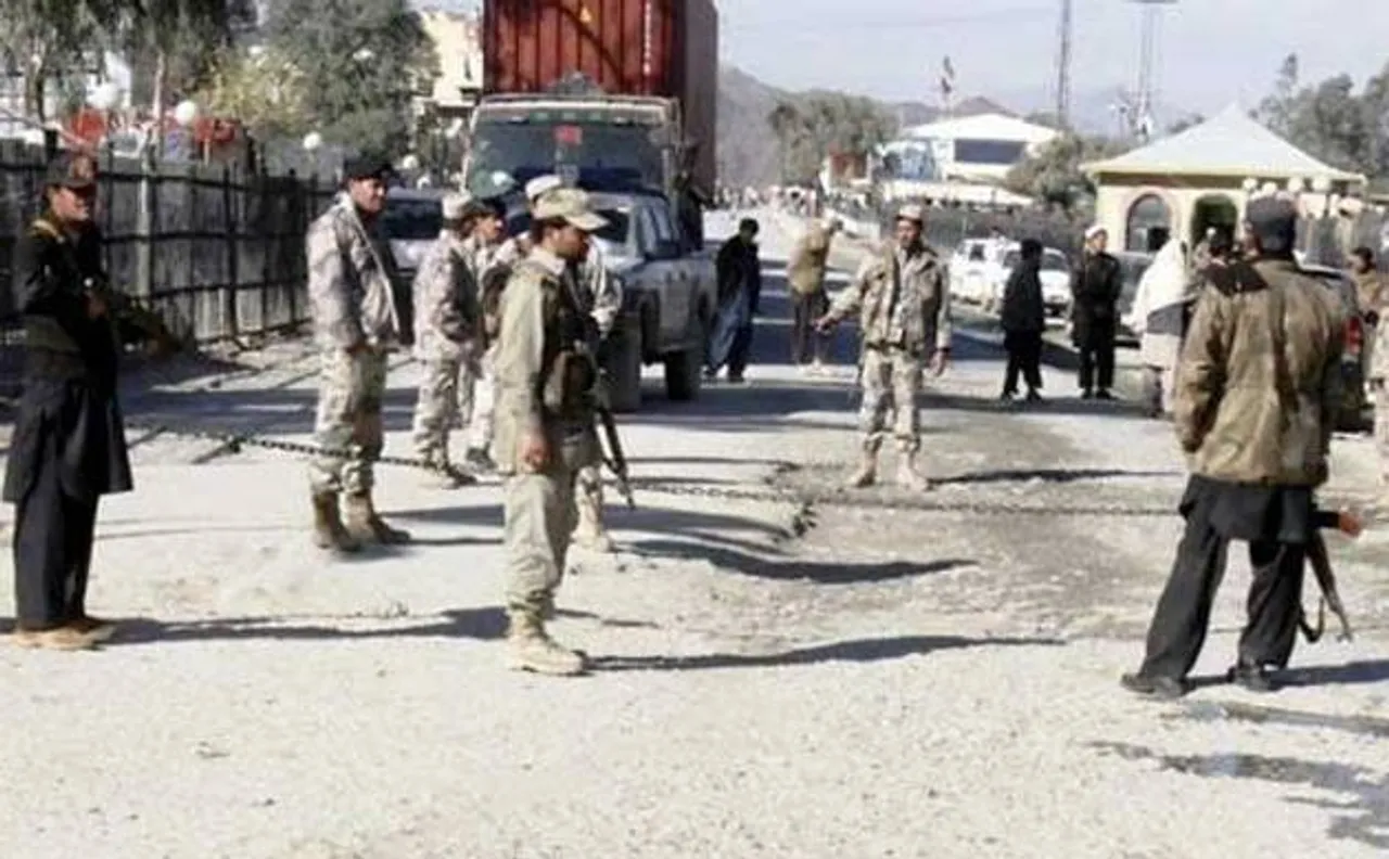 Pakistan shuts key Afghan border crossing in wake of shrine attack