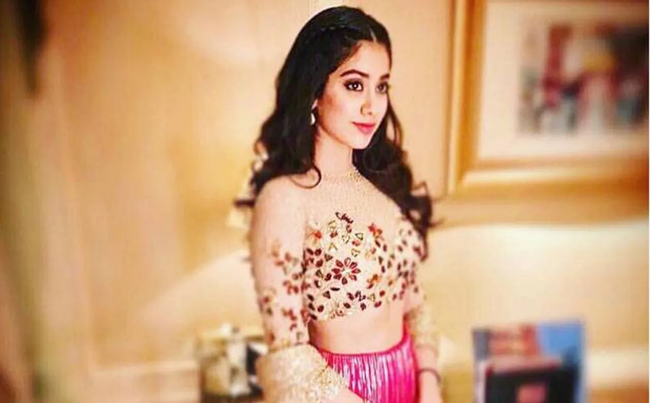 Watch: Sridevi's daughter Jhanvi Kapoor burns the dance floor with her rumoured boyfriend