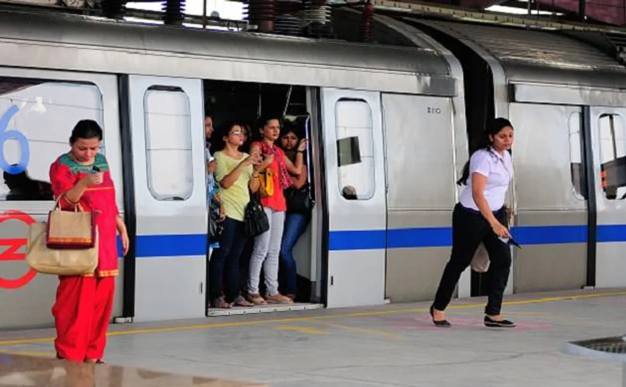 Woman jumps before Metro train in suicide bid, suffers leg injuries