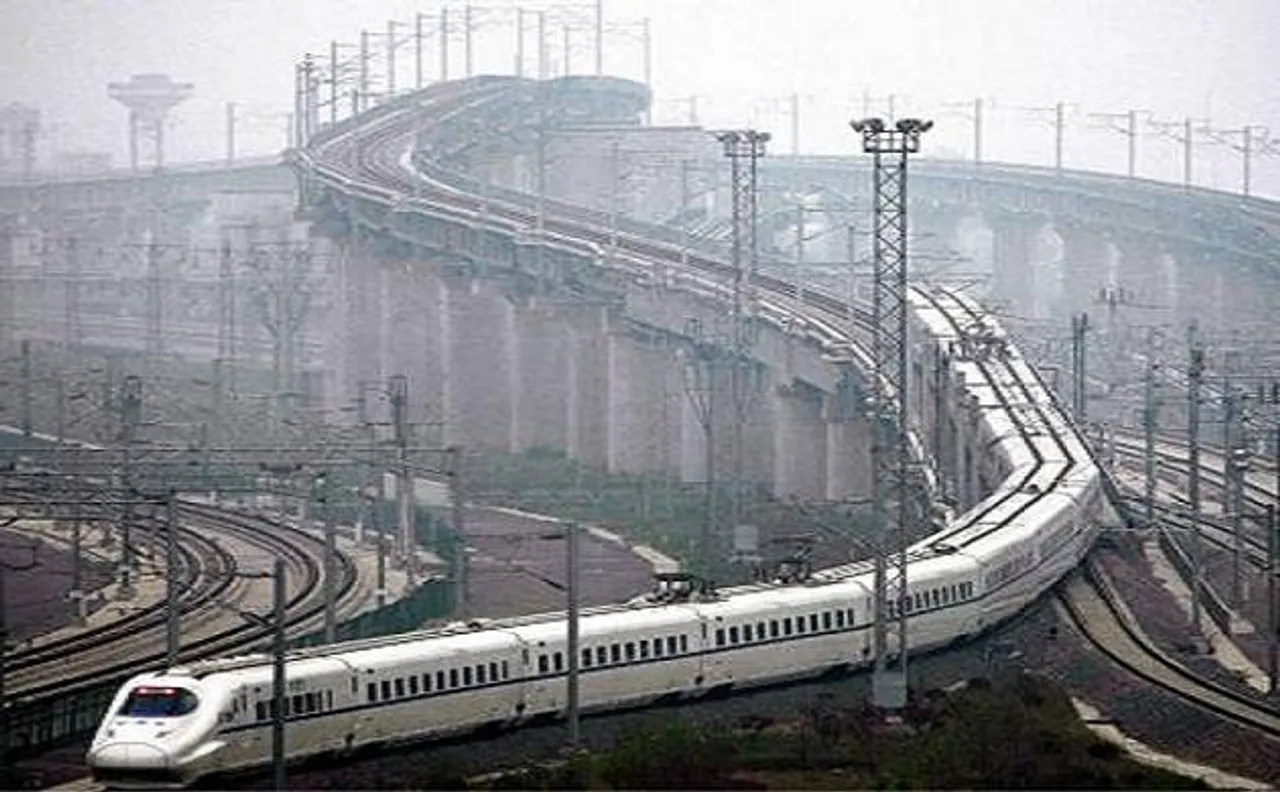 China grant USD 117 billion to add 35 new railway projects