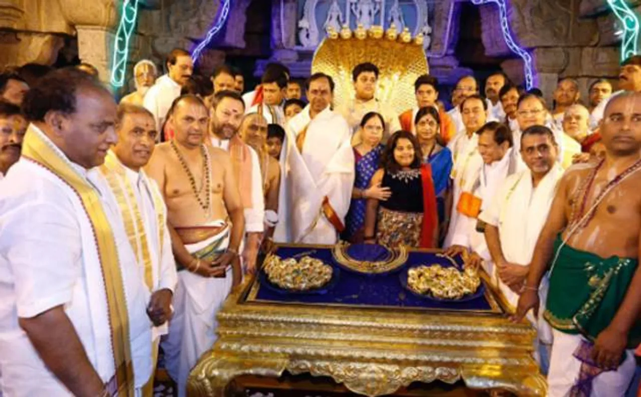 Telangana CM KC Rao donates gold ornaments worth 5 crore to Lord Venkateswara