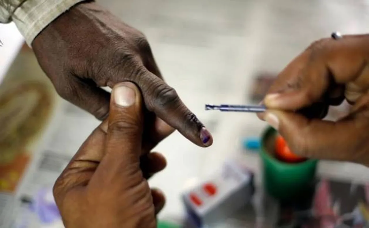 UP elections 2017: Clash between SP and BSP supporters in Mahoba, four injured