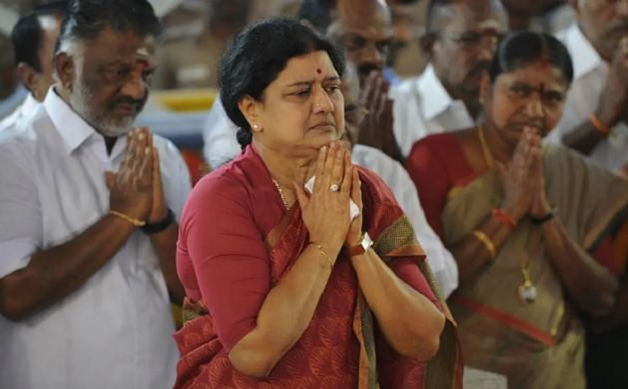 Tamil Nadu Political Crisis: Jayalalitha's nephew backs OPS, MK Stalin turns to Rahul Gandhi
