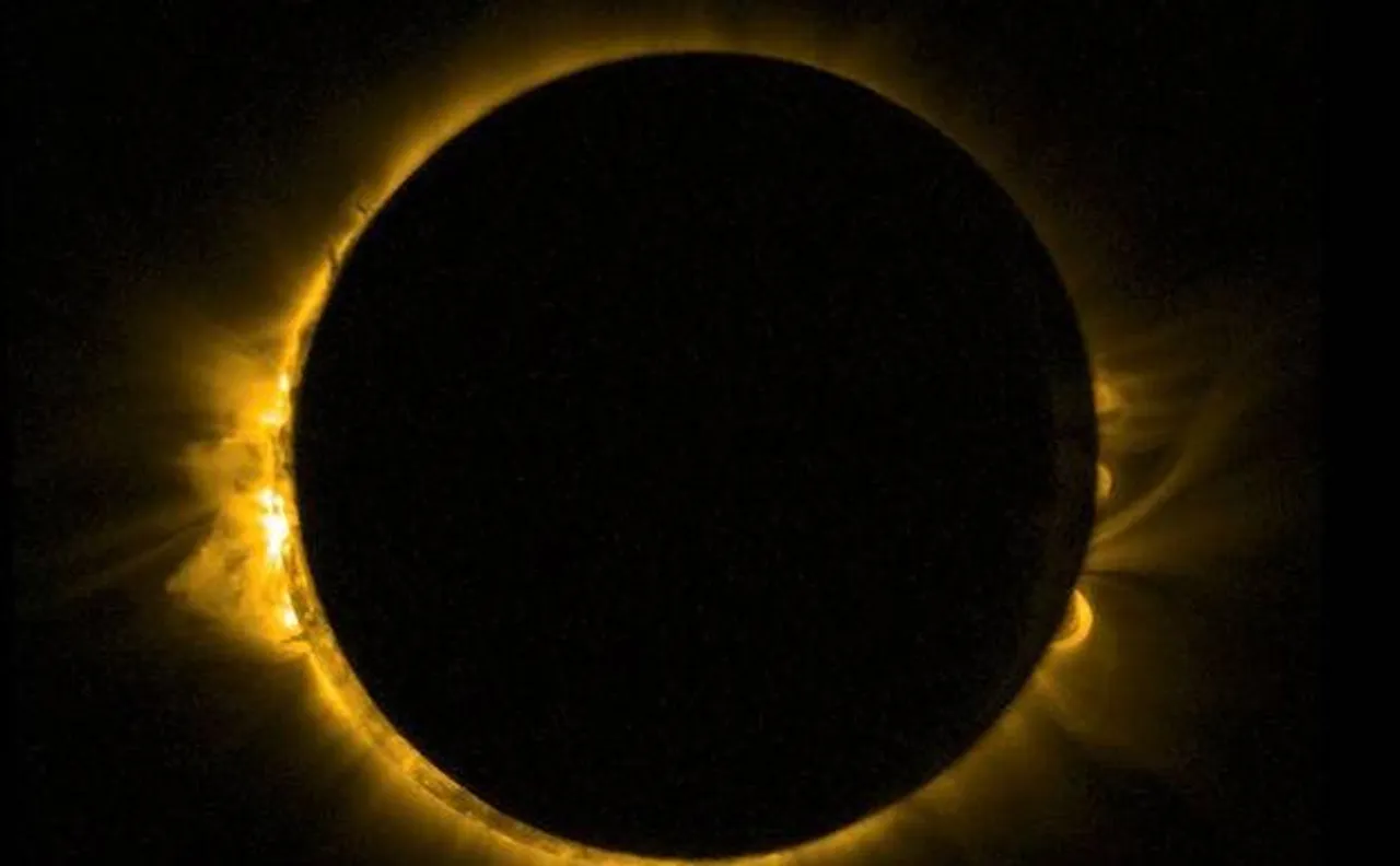 Astronomy lovers enjoy 'ring of fire' annual solar eclipse