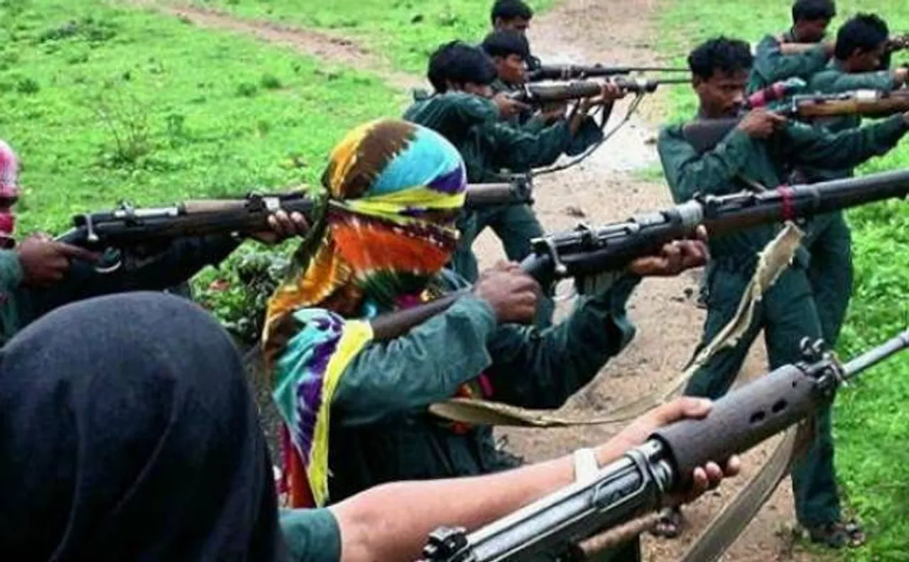 Maoists set two vehicles on fire in Chhattisgarh ahead of Monday bandh