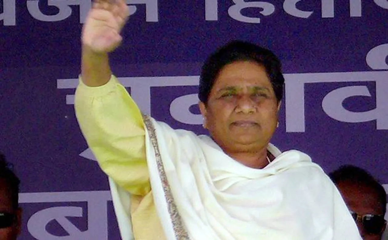 UP elections 2017 | SP will be put on ventilator after UP polls: Mayawati