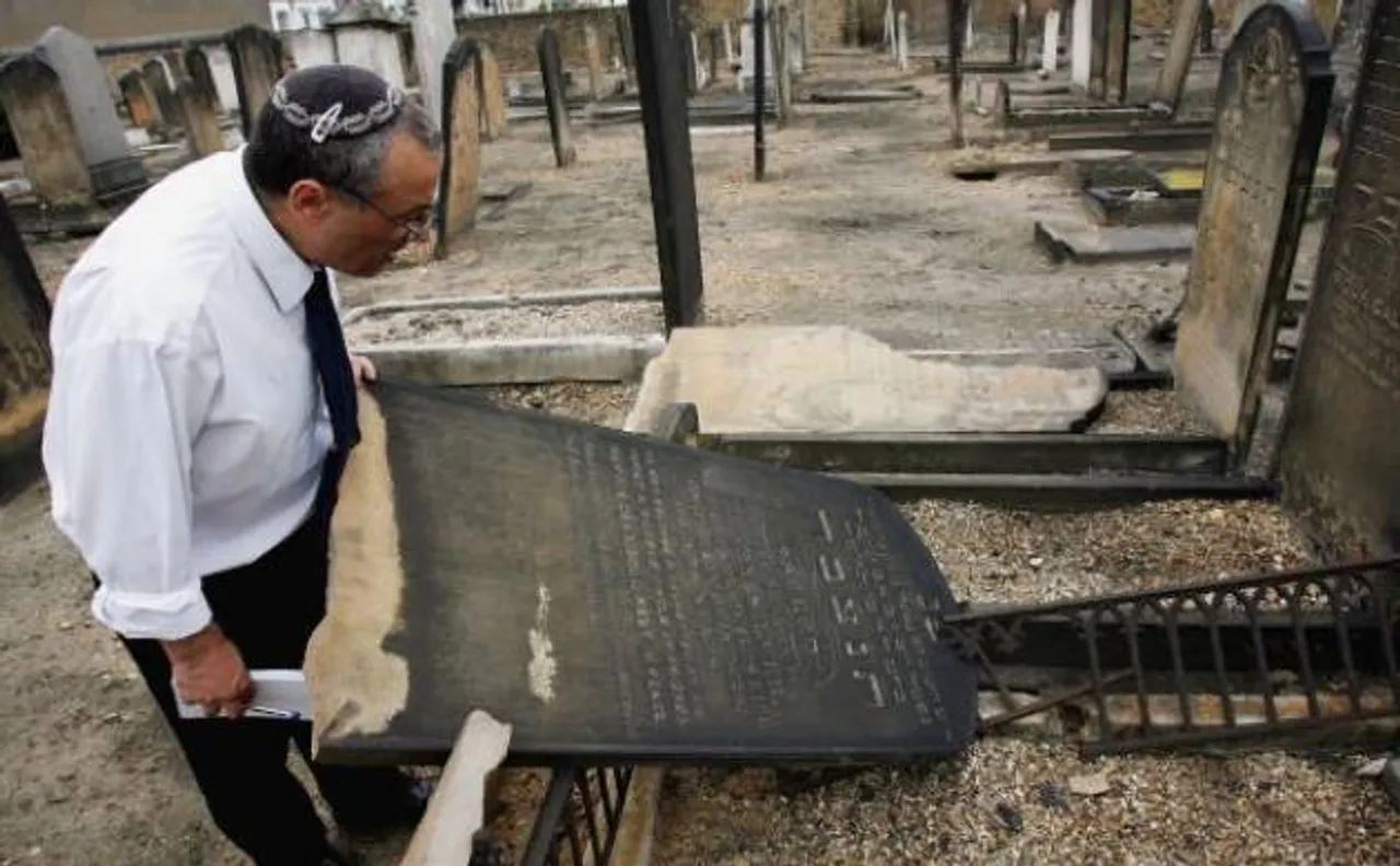 Hundreds of headstones vandalised at Jewish cemetery in Philadelphia