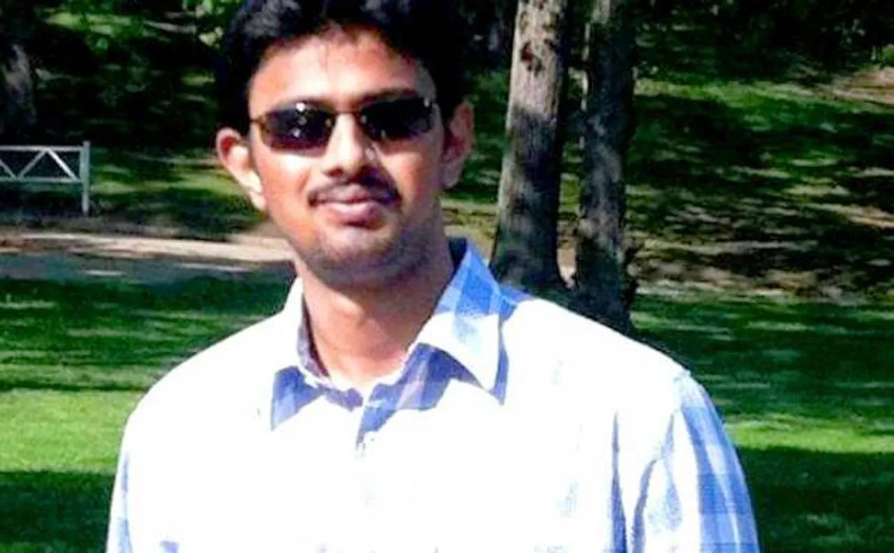 Kansas shooting: Indian techie Srinivas Kuchibhotla's last rites performed by grief-stricken family in Hyderabad