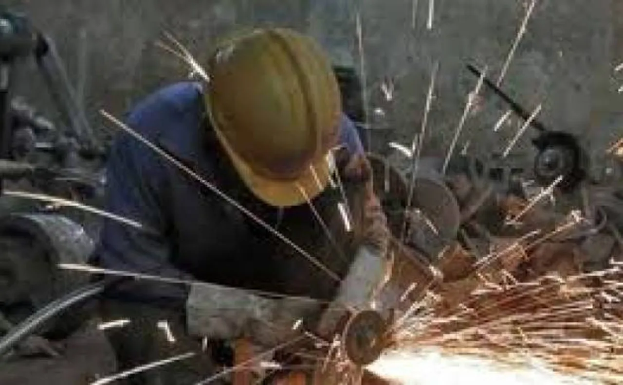 Factory output expands, Manufacturing PMI rises marginally in Feb as export demand rebounds 