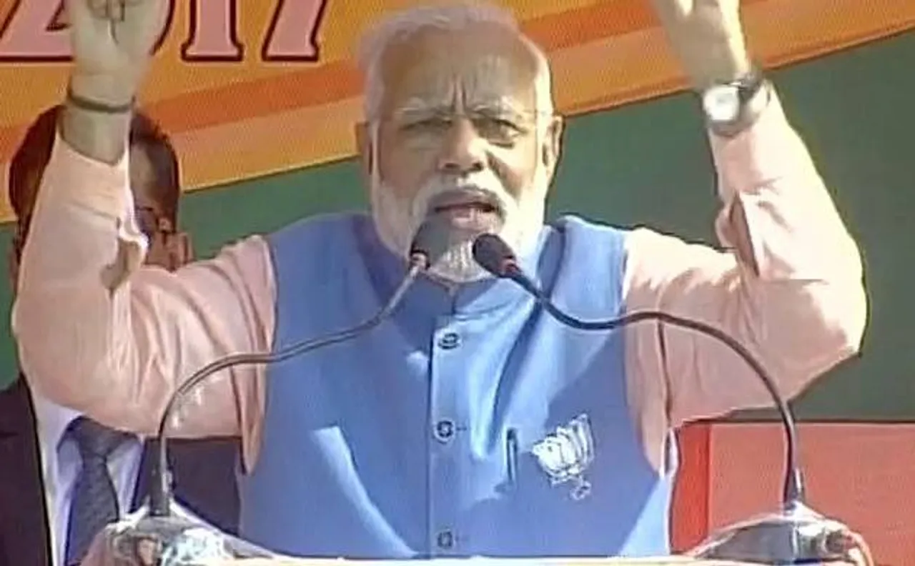 Modi cites UP govtâ€™s website info to counter Akhilesh