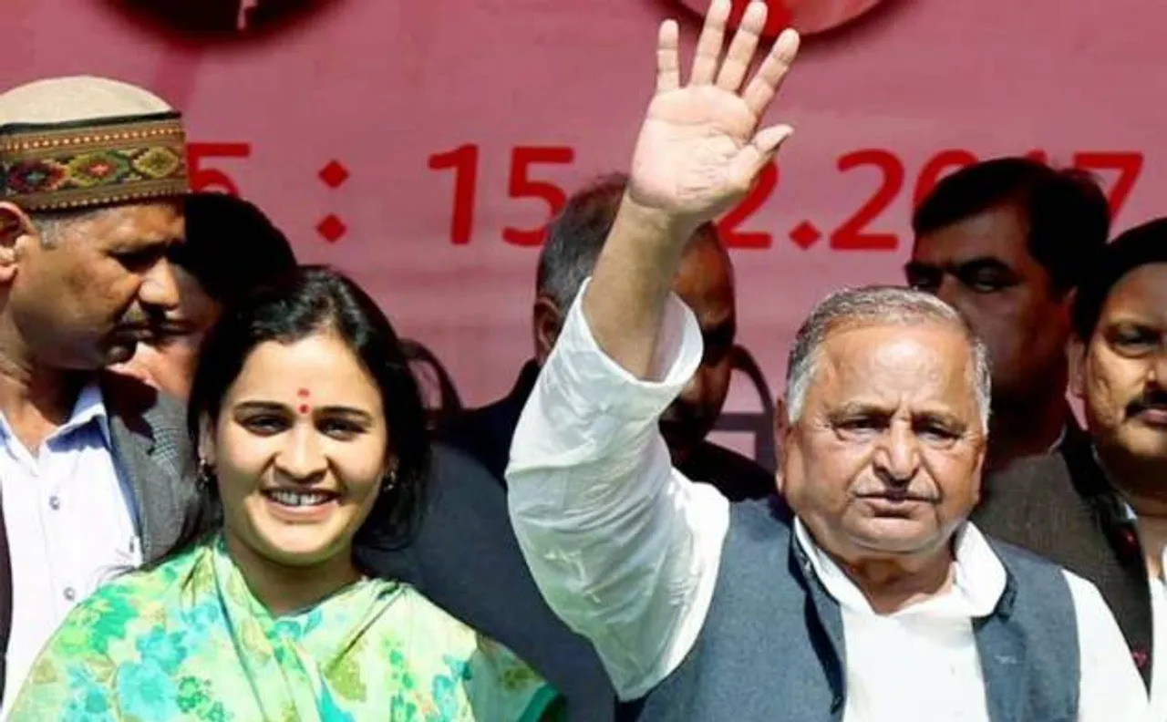 From 300-plus rallies in 2012 to two in 2017: Will Akhilesh return to power as Mulayam goes missing from SP campaign trail in UP elections?