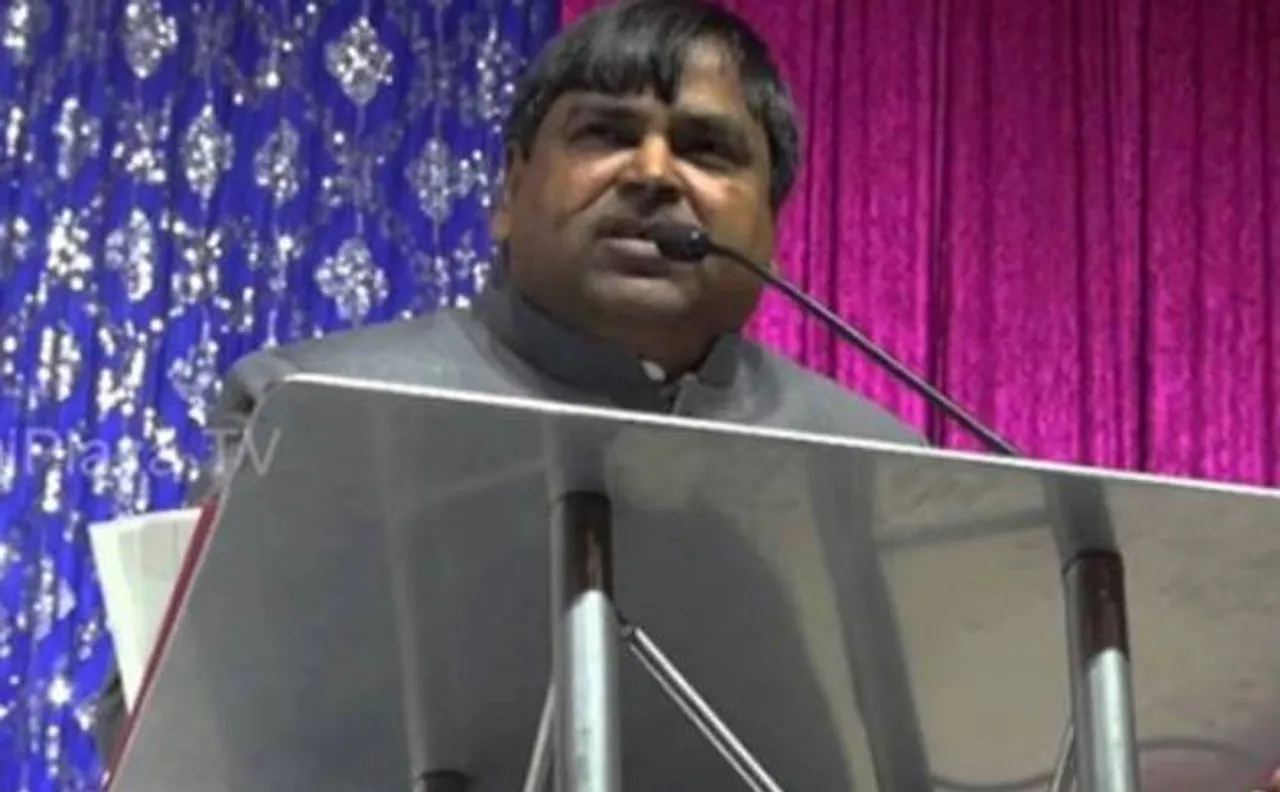 UP Police to withdraw 'Y' category security to rape accused minister Gayatri Prajapati