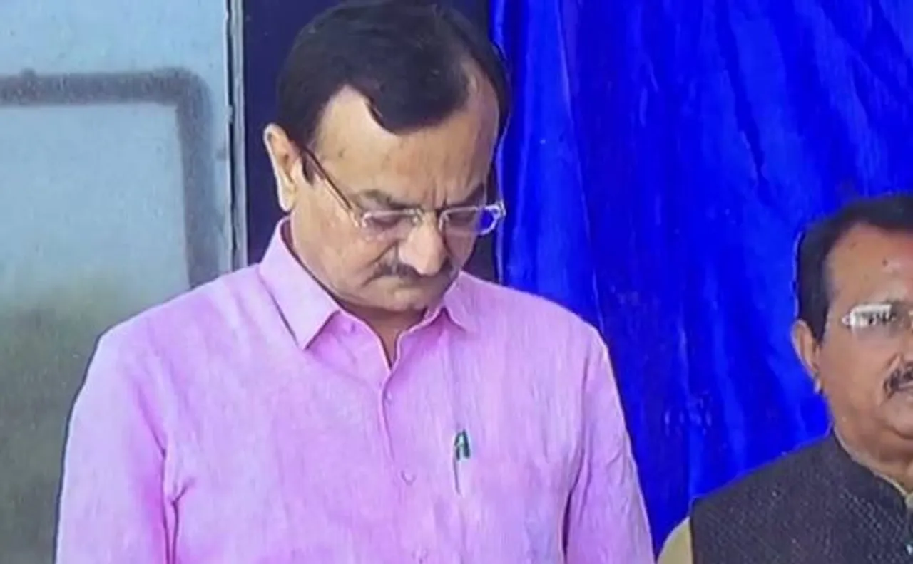 Video | Man hurls shoes at Gujarat home minister Pradeepsinh Jadeja