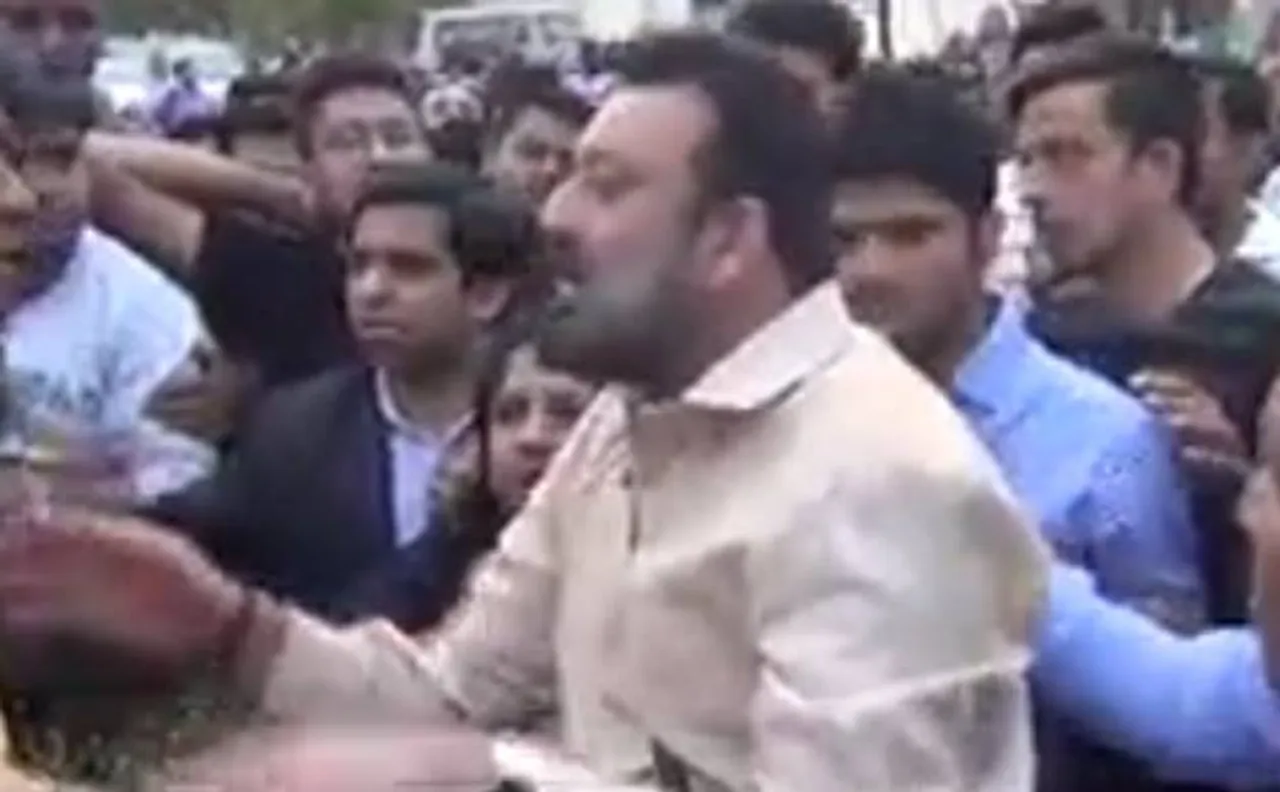 Video | Sanjay Dutt's bodyguards manhandle mediapersons on the sets of 'Bhoomi', FIR filed