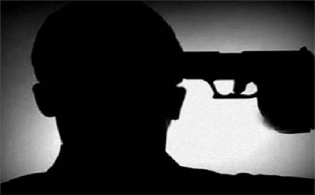 RPF jawan shoots himself at Mumbai Central terminus