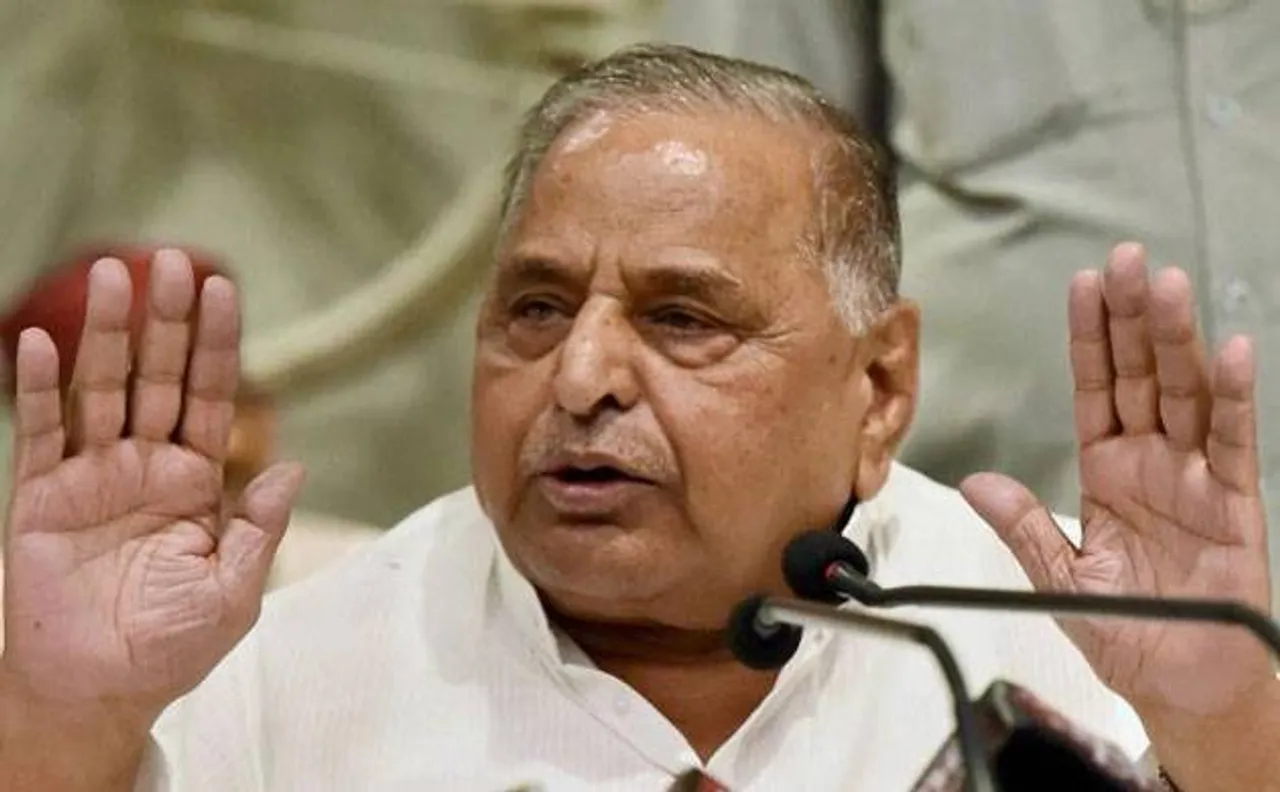 Mulayam Singh Yadav describes PM Modi as 'thug'