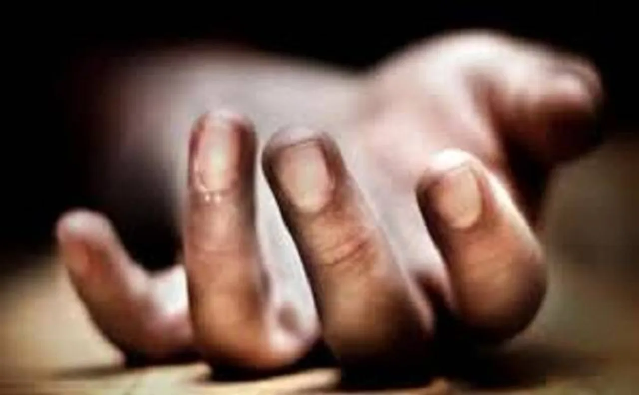 Youth busy on phone falls off seven-storeyed building; dies
