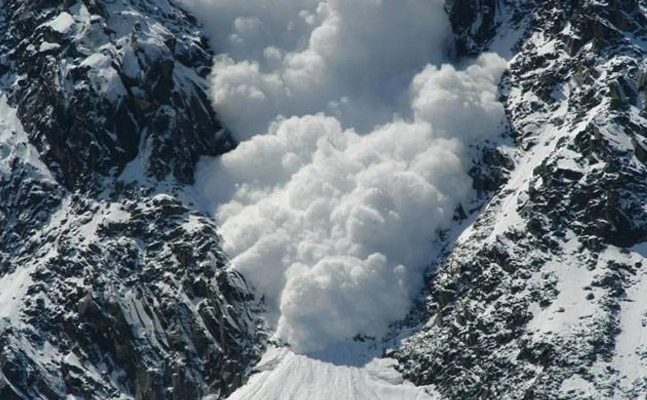 Medium danger avalanche warning issued for some areas in Kashmir, Himachal Pradesh