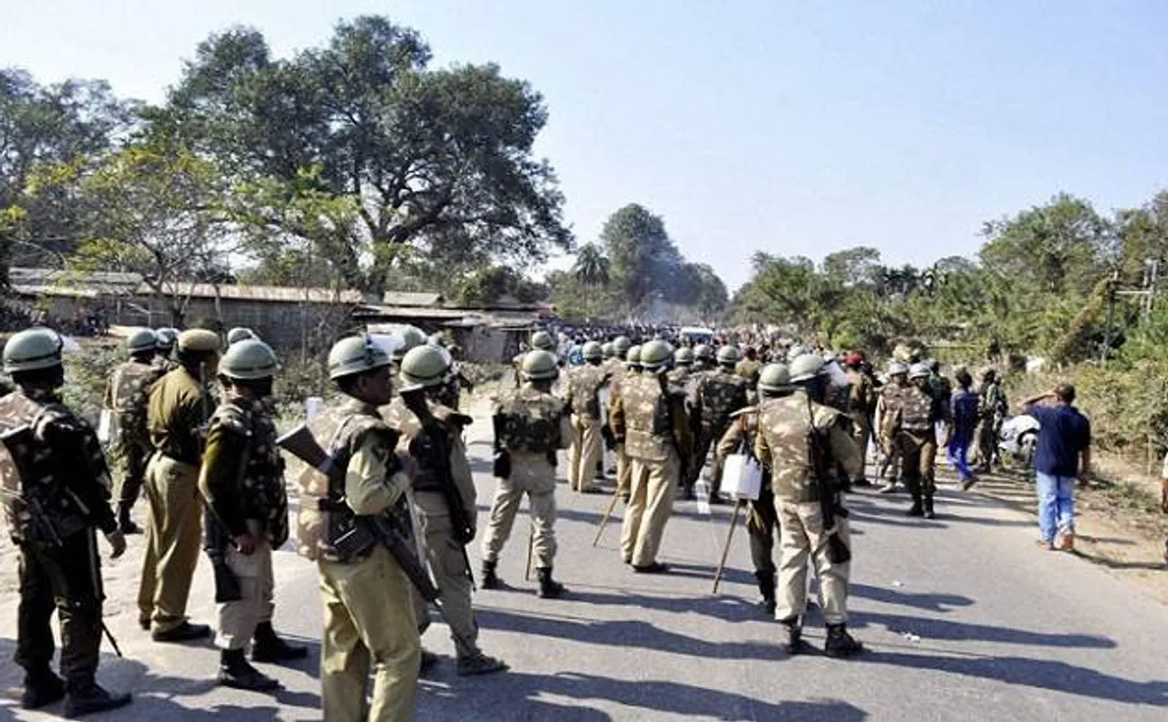 Nine SSB jawans get injured in stone pelting at Indo-Nepal border
