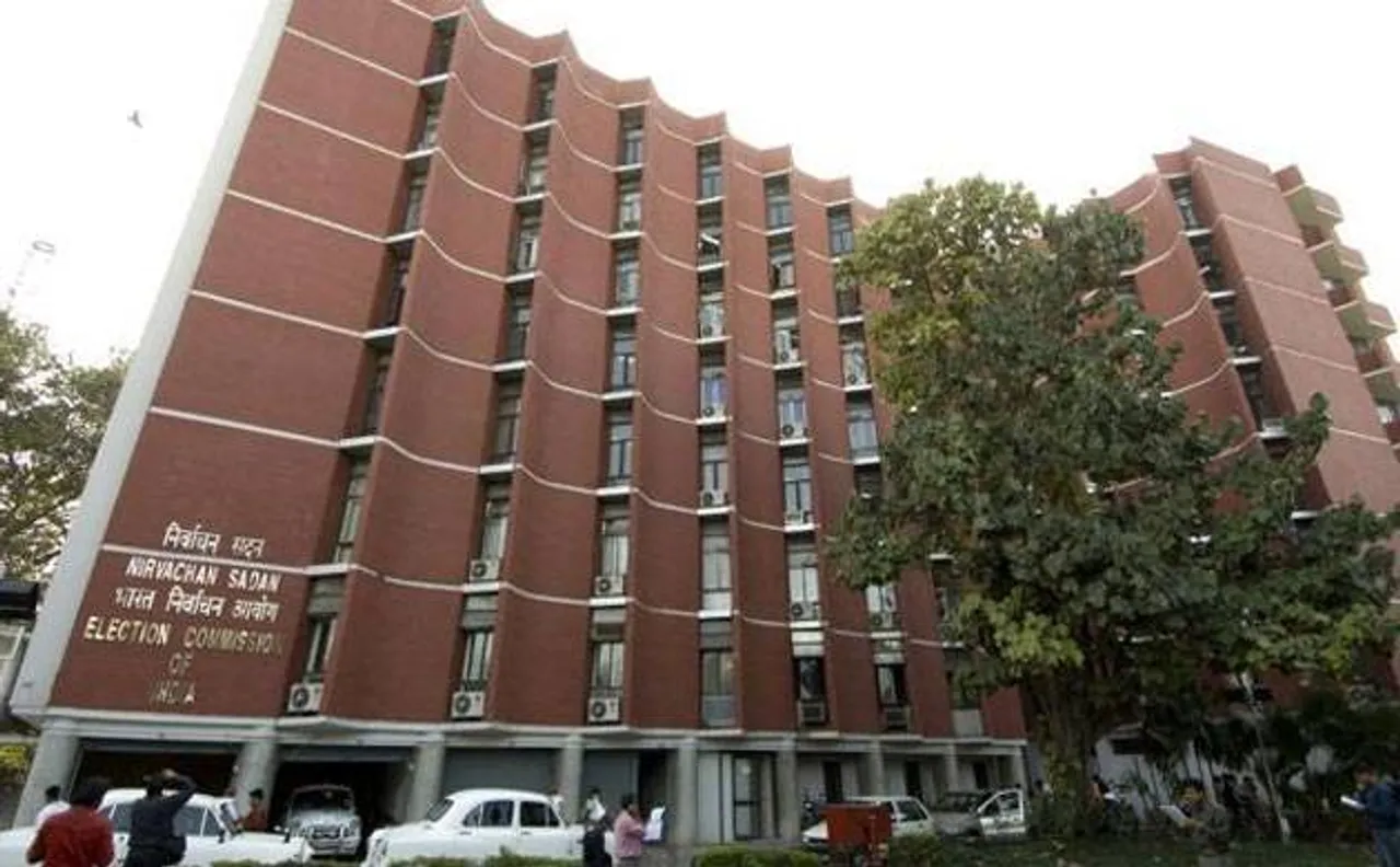 Election Commission keeps eye on cashless funding to restrict black money during elections