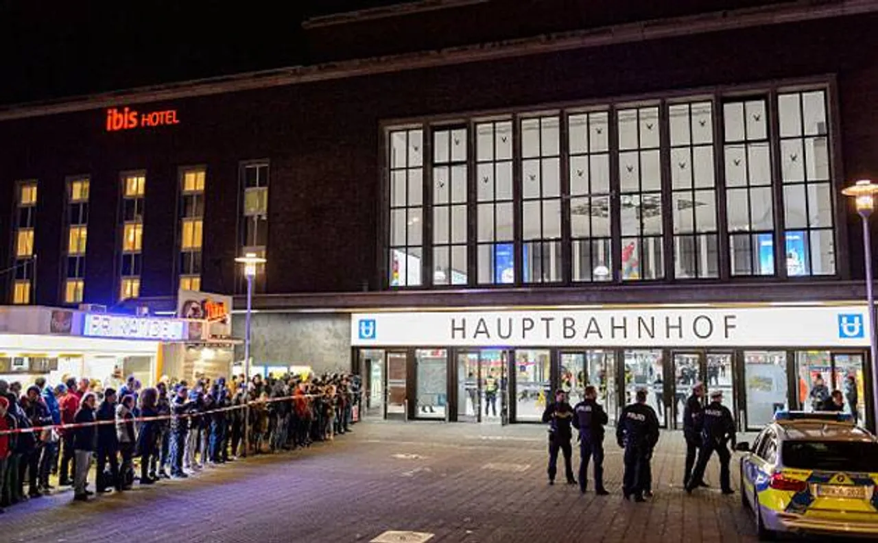 Germany: Axe-wielding attacker injures 7 people at Dusseldorf train station