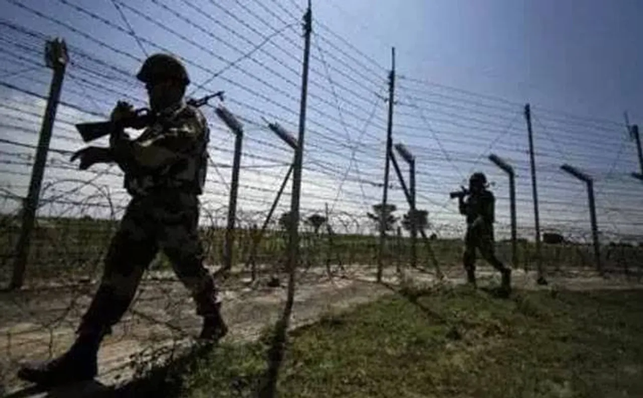 J-K: Pakistani troops violate ceasefire in Poonch, Army gives befitting reply