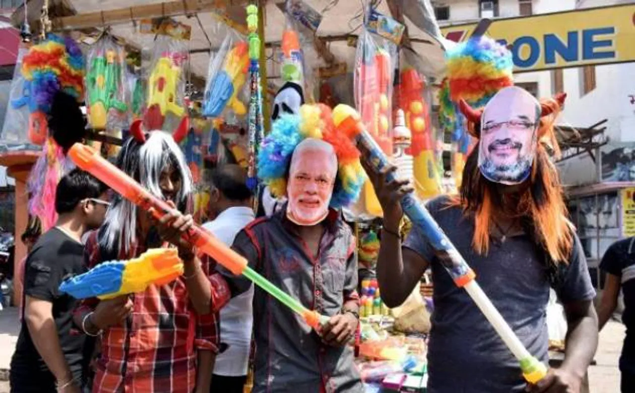 Holi 2017: PM Narendra Modi wishes nation a joyous and warm 'festival of colours'