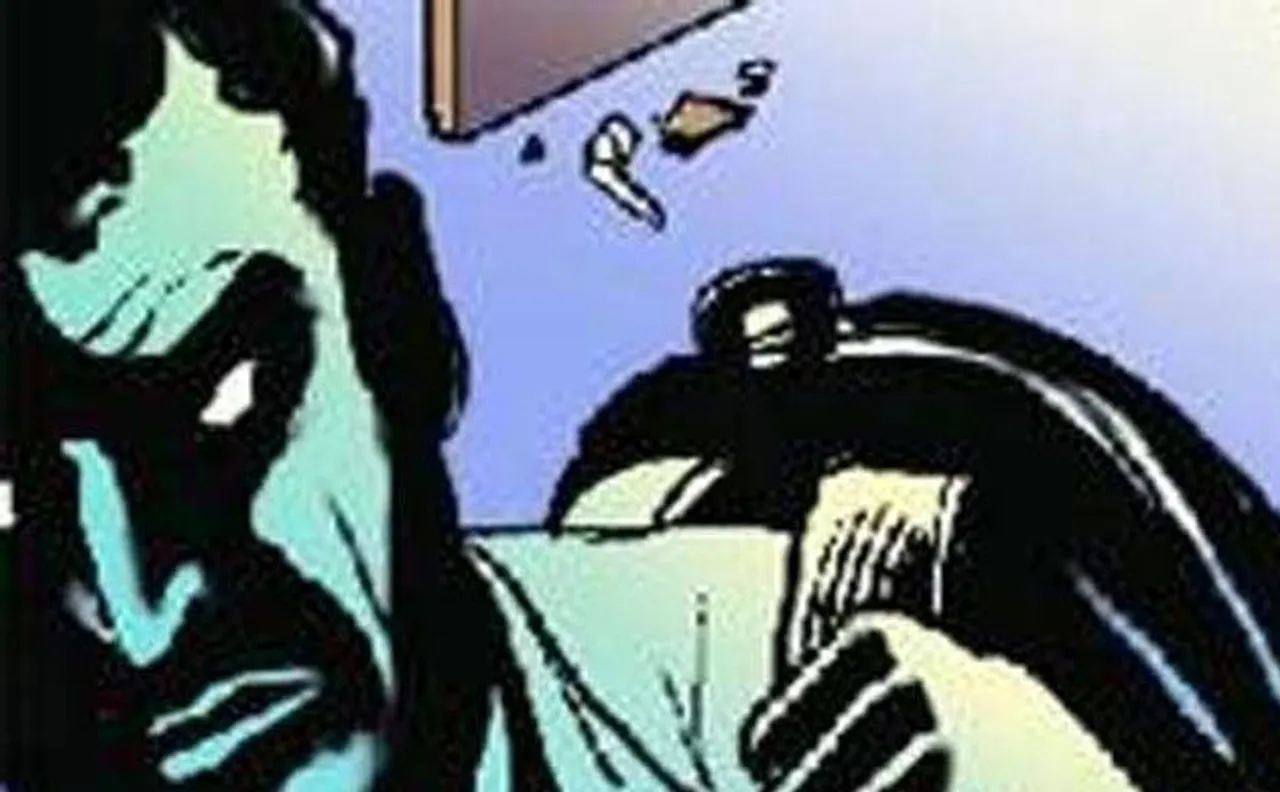 Class XII student stabbed for resisting robbery bid in Madurai
