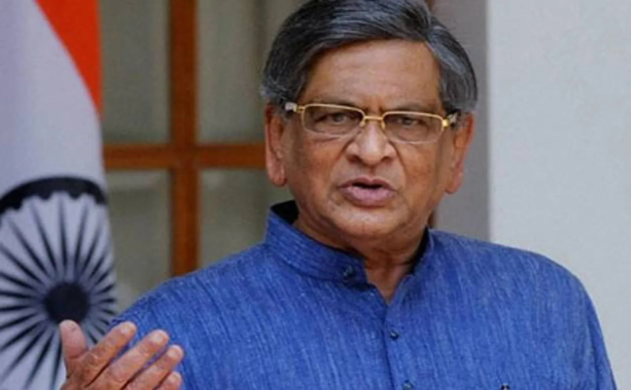 SM Krishna leaves for Bengaluru from Delhi after his sister passes away, was likely to join BJP today