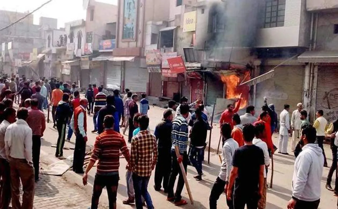 Deputy Superintendent, three cops injured as Jat protesters clash with police in Haryana